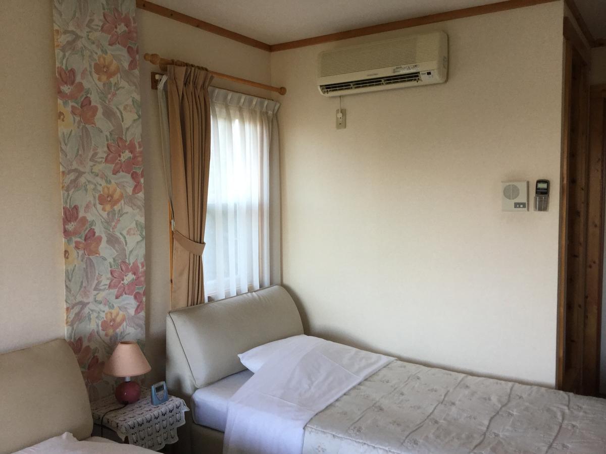 Chiisana Hotel Hanaikada Ито Экстерьер фото