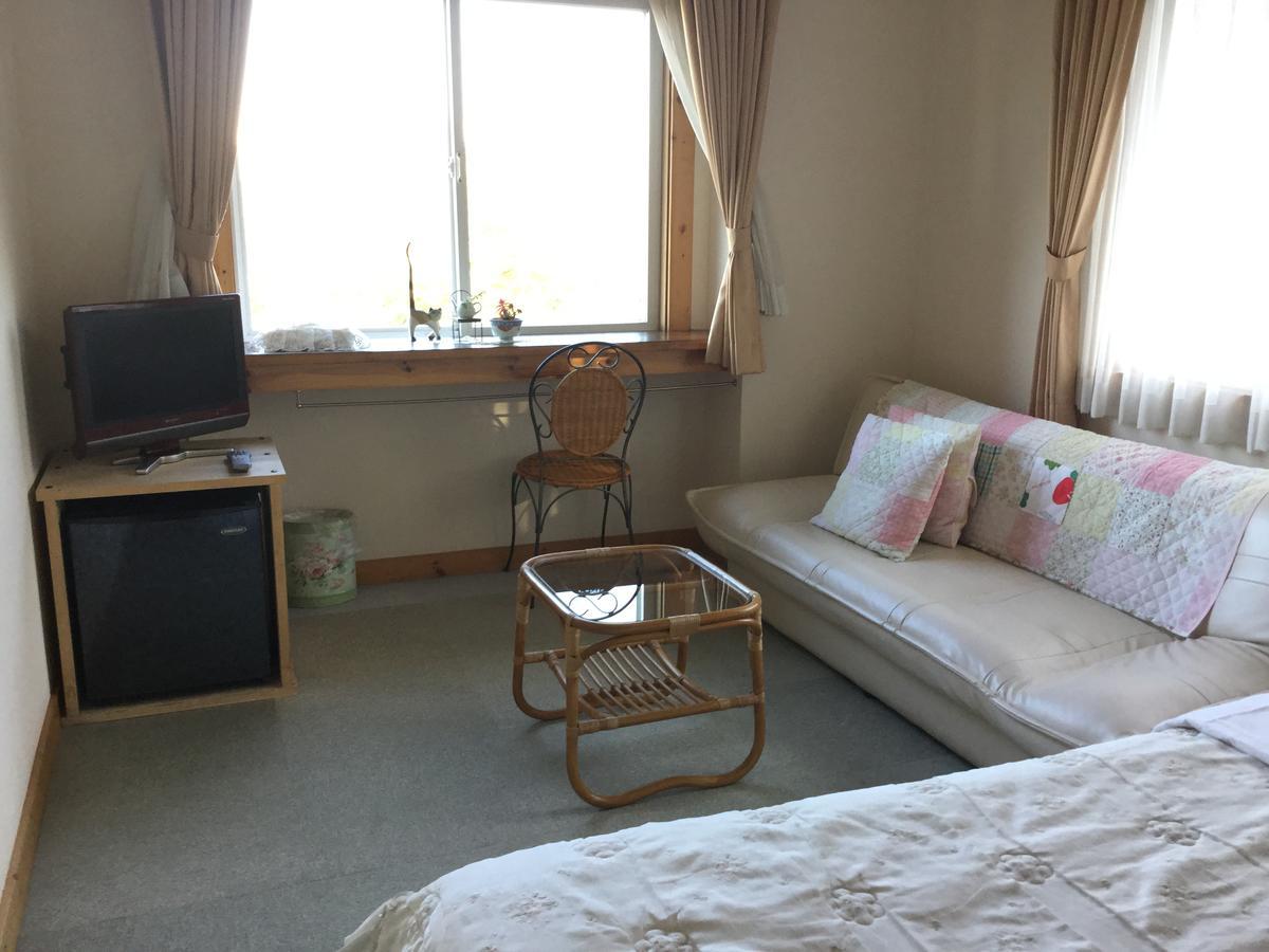 Chiisana Hotel Hanaikada Ито Экстерьер фото